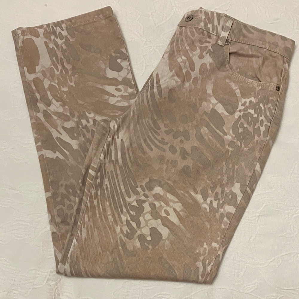 Camouflage Beige Patterned Pants, size 6